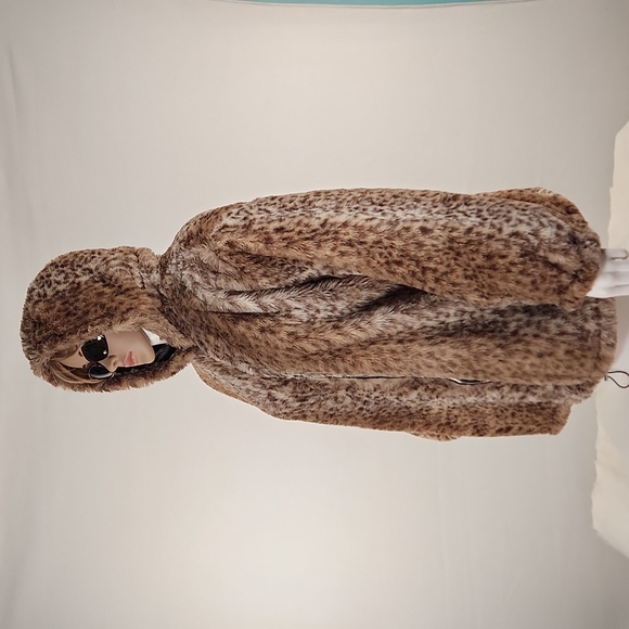 RUE+ Leopard Full zip fuzzy hoodie, Size 1X - Picture 9 of 17